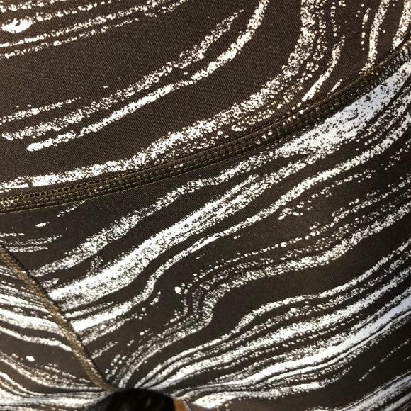 ~•SOLD•~ADIDAS WANDERLUST TIGHTS BLACK & GLOW BLUE - Picture 8 of 8